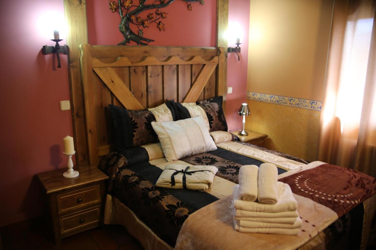 Apartamentos Rurales "La Cabana" Rascafria Luaran gambar